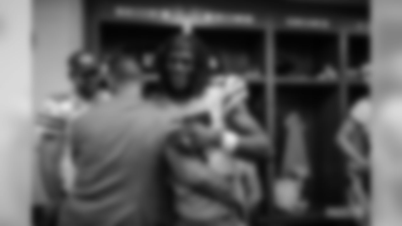 191230-locker-room-pass-lions-7