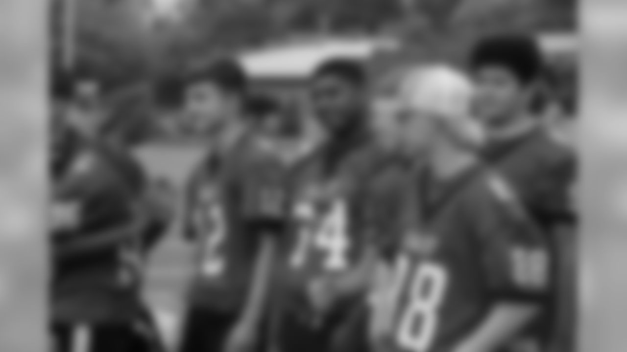 190917-football-outreach-08