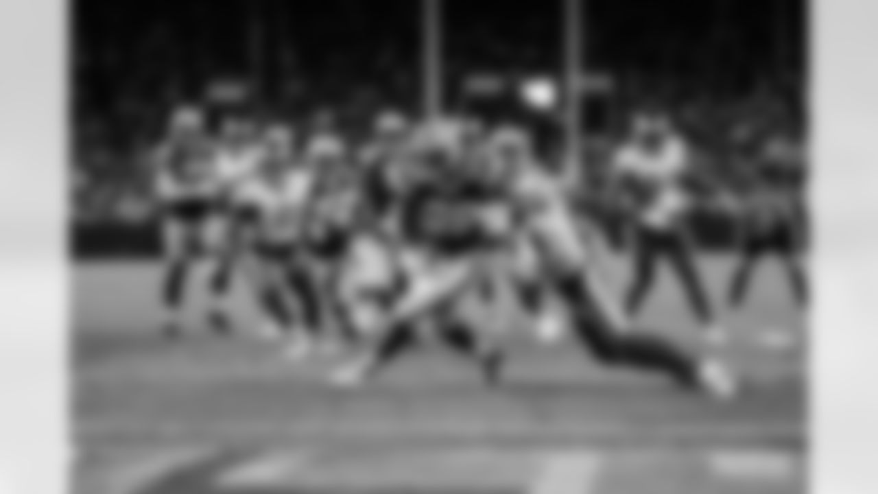 RB AJ Dillon