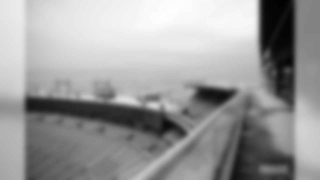 191029-lambeau-first-snow-6