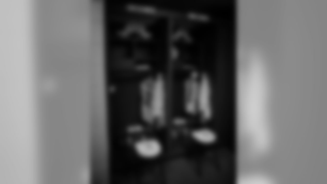 180923-locker-room-fedexfield-bobber-20