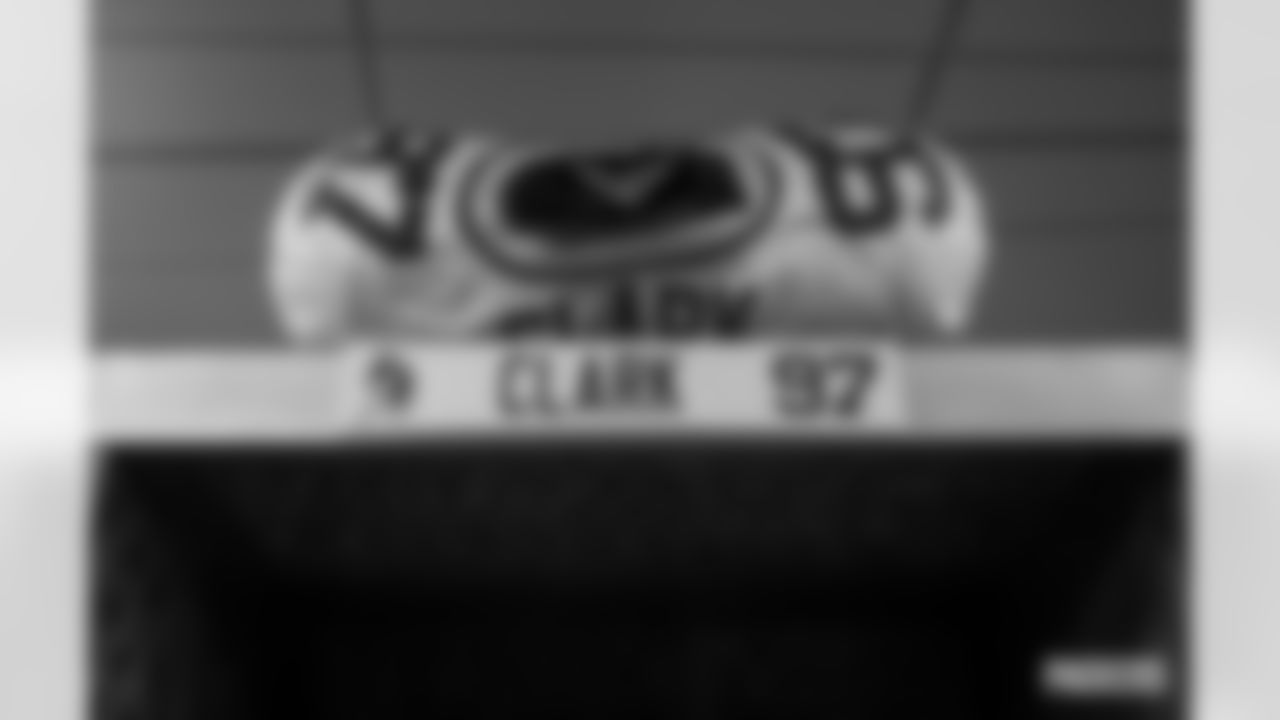 220825-locker-room-hartwig-WM-002