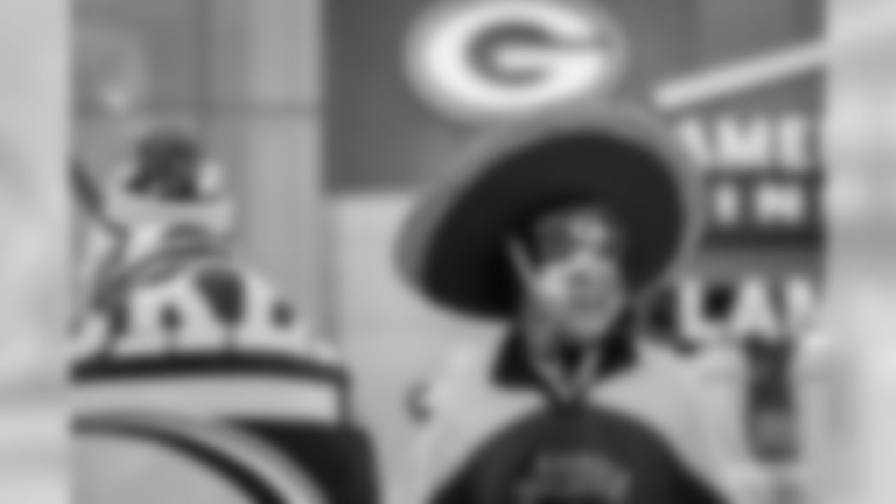 200113-packers-seahawks-wilson-WM-006