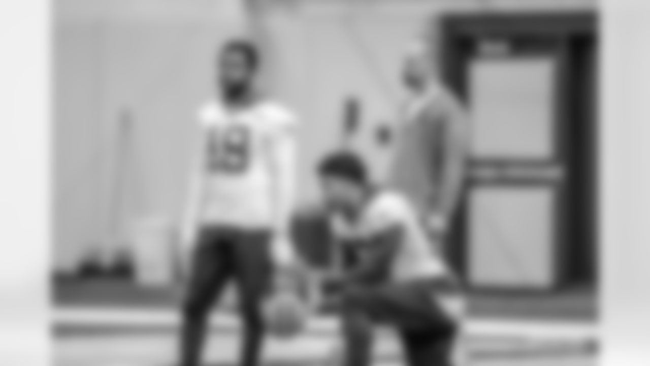 221130-evan-practice-gallery-2560063