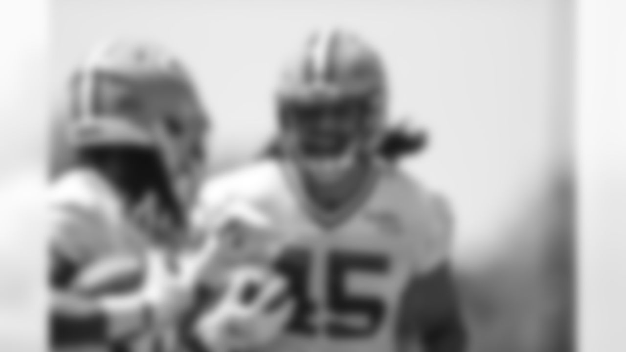 TE Bronson Kaufusi
