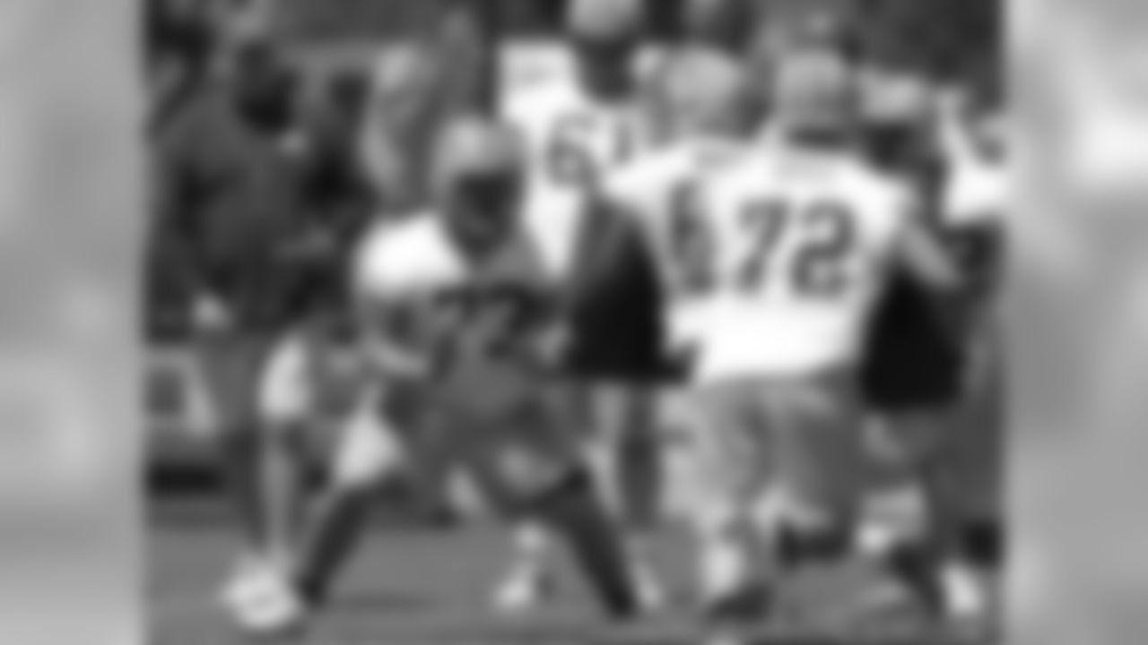G Jason Spitz #72G/T Daryn Colledge #73