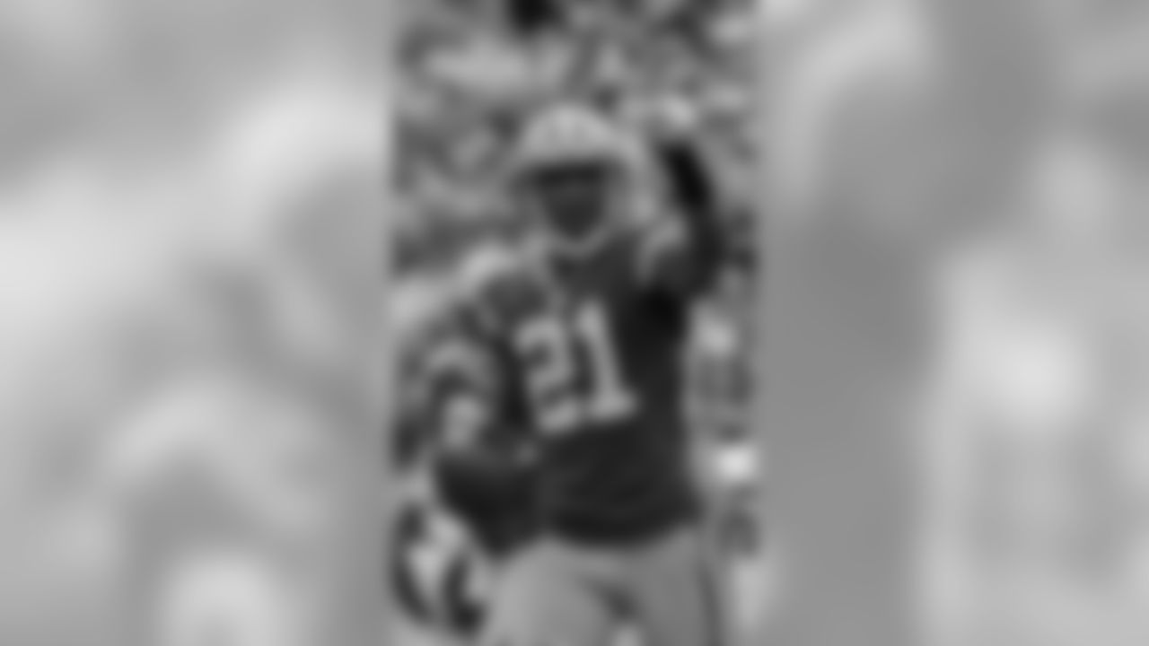 Woodson won NFL Defensive Player of the Year in 2009 with 9 interceptions, including 3 returned for TD, and he holds the Packers' all-time record for defensive touchdowns with 10 (nine interception returns, one fumble return).