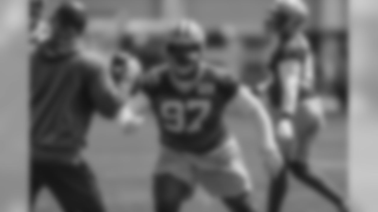 DL Kenny Clark