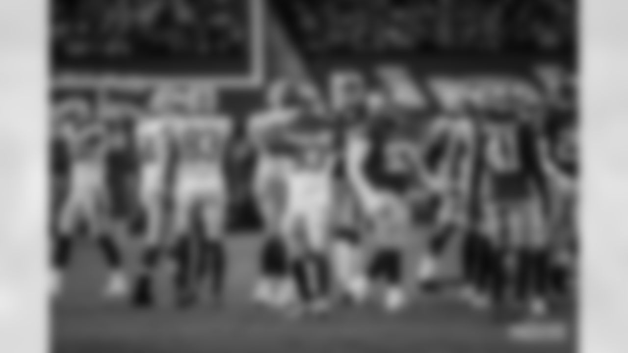 RB Aaron Jones