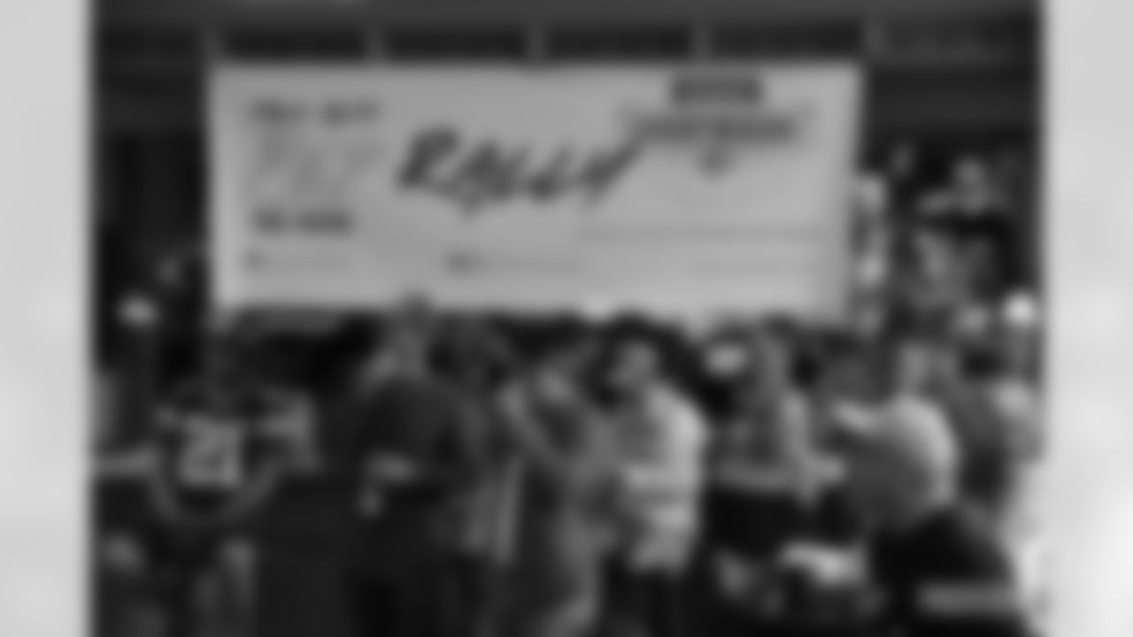 210925-san-fran-pep-rally-256062