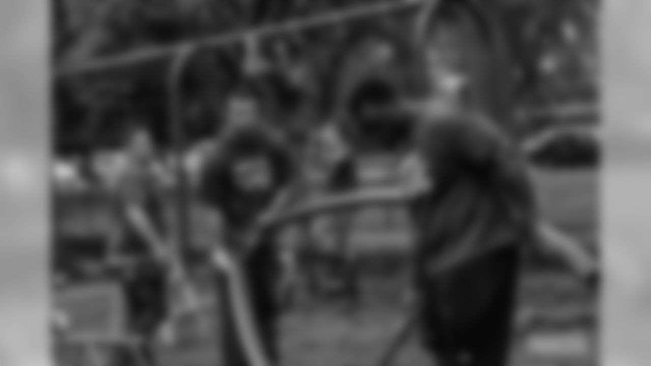 191001-playground-build-62