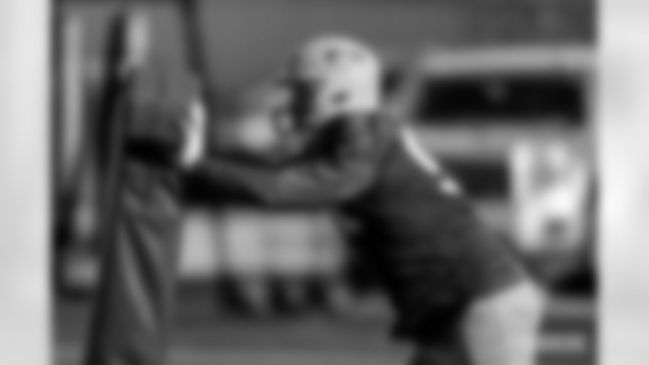 221201-evan-practice-gallery-2560035