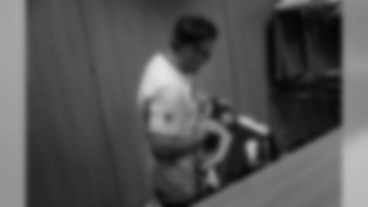 180909-locker-room-bobber-27