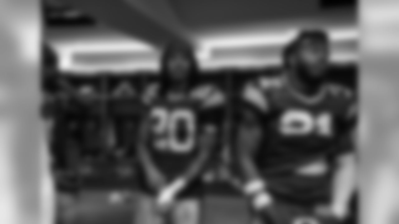 191111-locker-room-pass-10