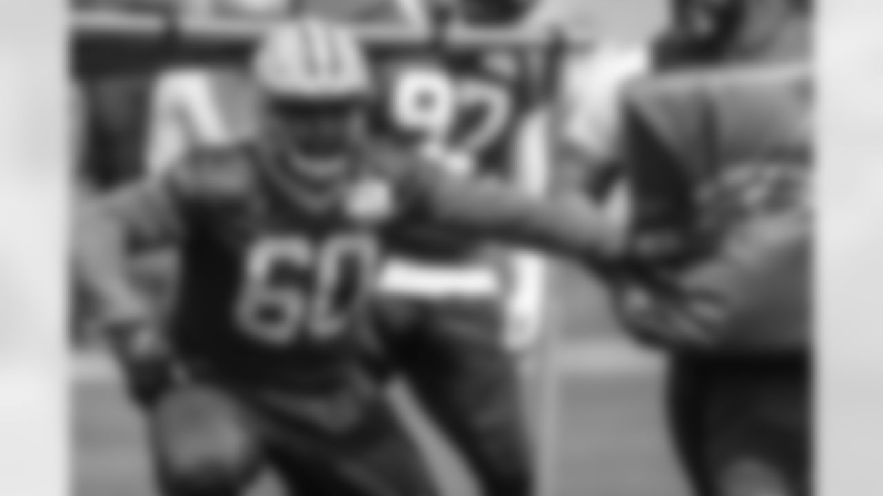 60 - DL Chris Slayton