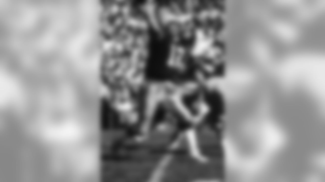 Sept. 11, 1983 - QB Lynn Dickey (10) throws a pass against the Steelers, Sept. 11, 1983. Pittsburgh defeated the Packers, 25-21, at Lambeau Field. Dickey finished the `83 season with 4,458 yards, 32 TD's and an 87.3 QB rating.