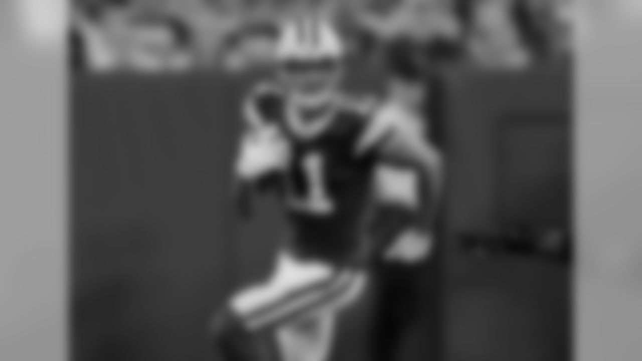 11 — WR Trevor Davis