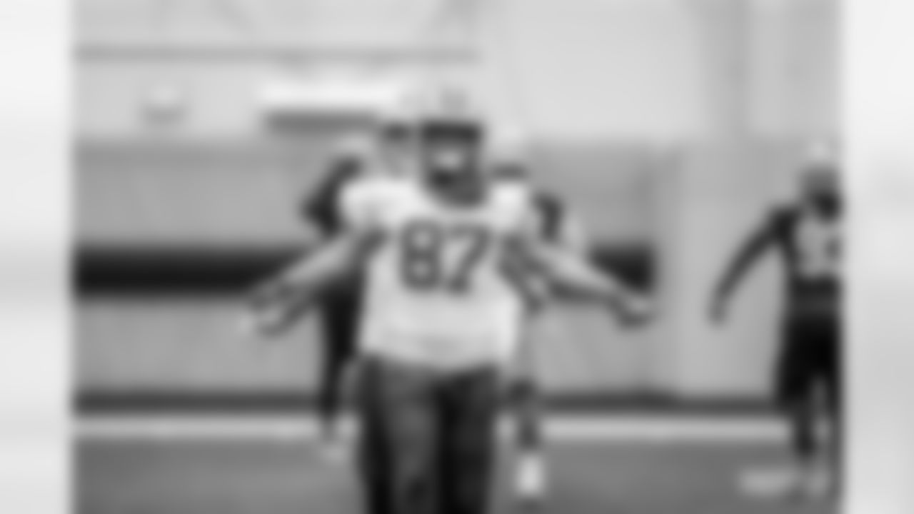 221222-evan-practice-gallery-2560010