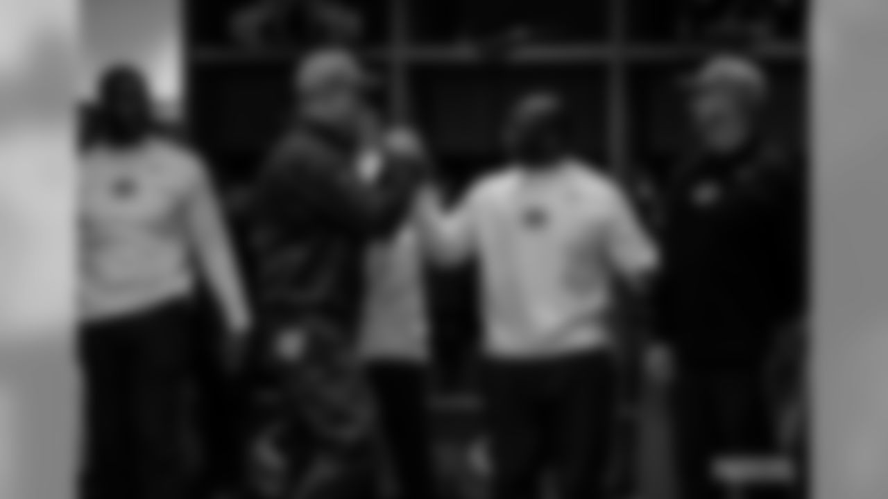 191209-washington-locker-room-pass-2