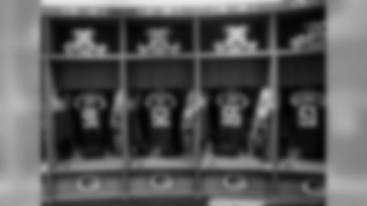 190915-locker-room-hartwig-1