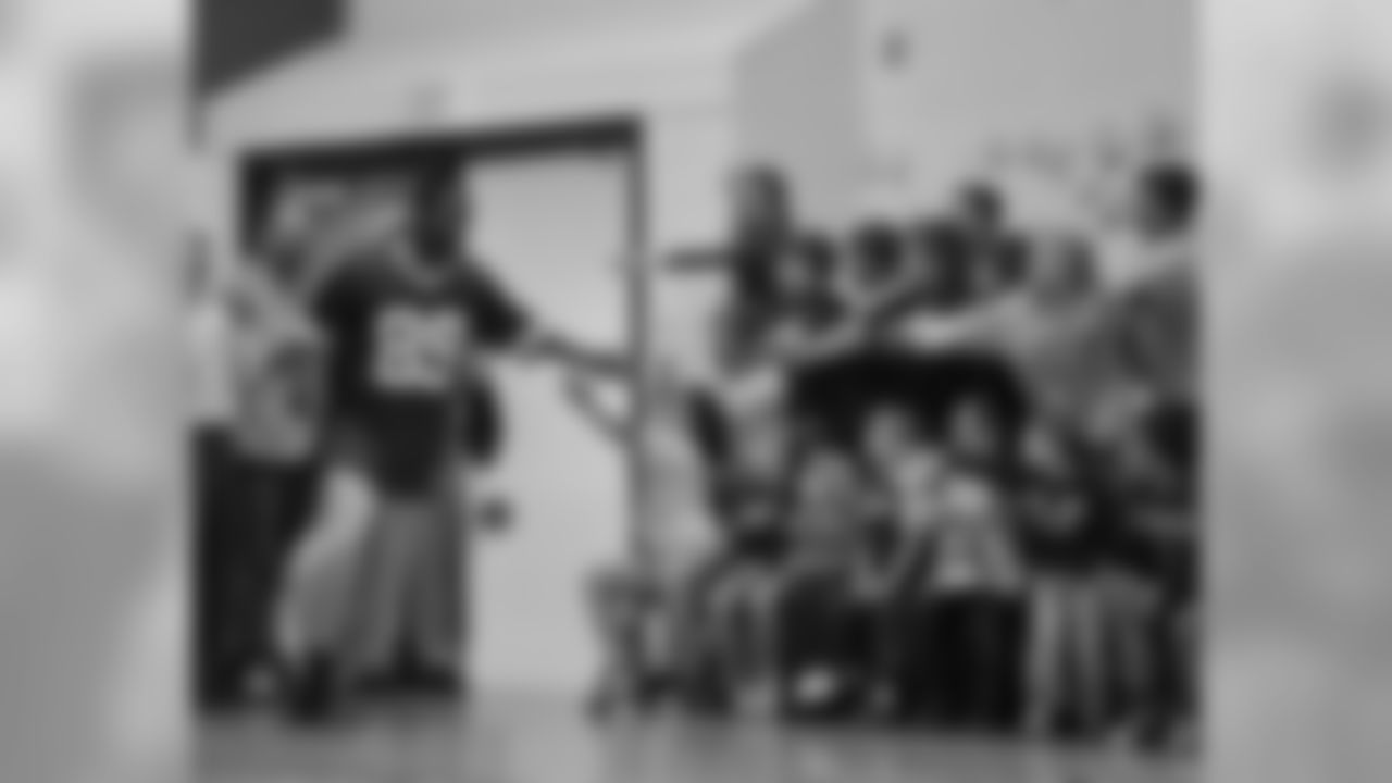 Packers Tailgate Tour - Wabeno Elementary School