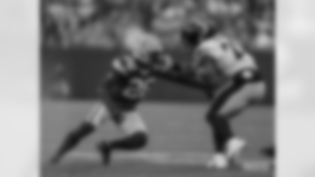 S Darnell Savage