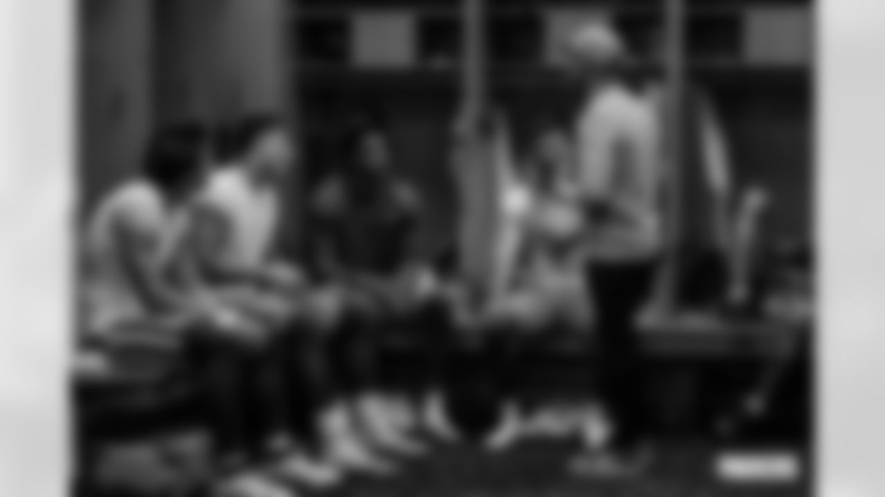 230910-LockerRoom-ES-4