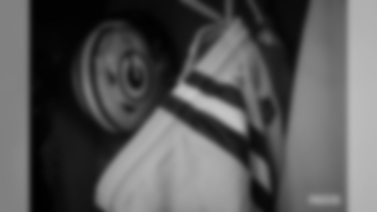 191201-packers-locker-room-bobber-WM-28