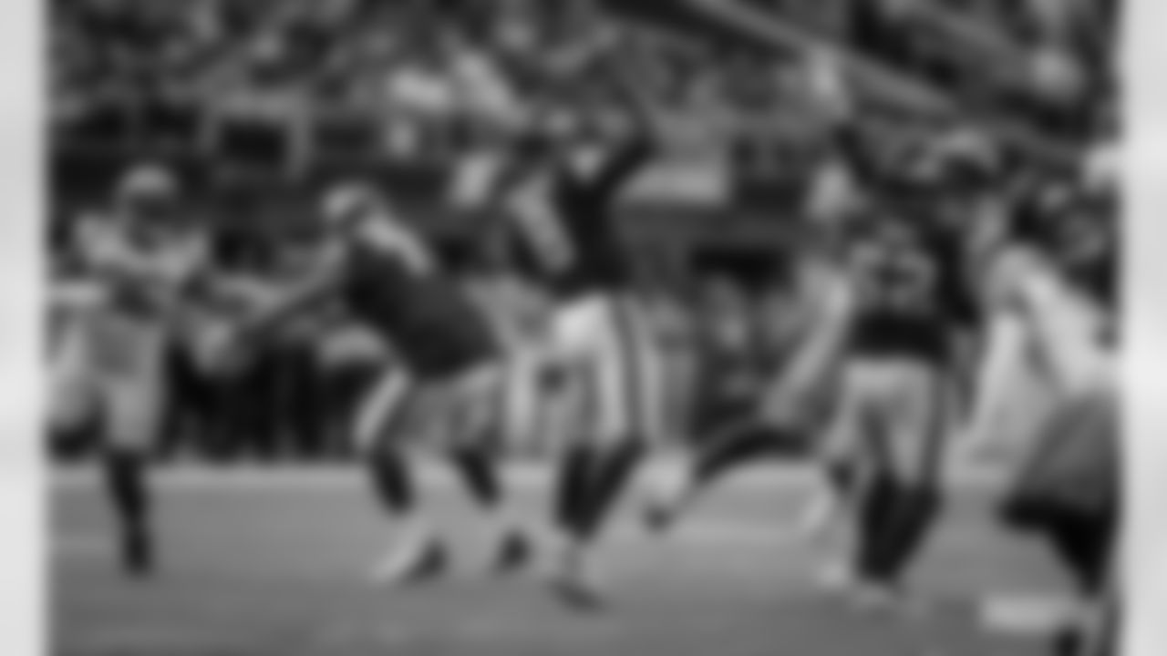 211121-packers-vikings-1st-half-siegle-WM-041