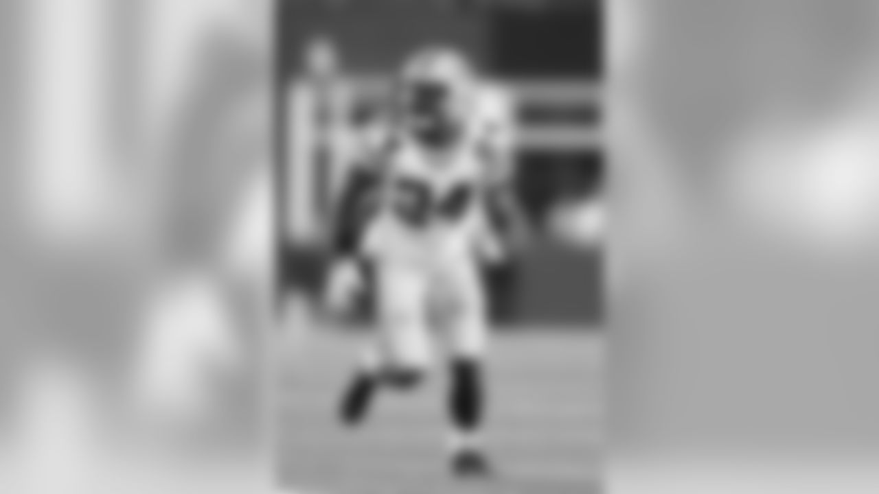 24 — CB Quinten Rollins