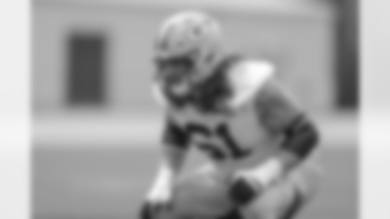 OL Jon Dietzen
