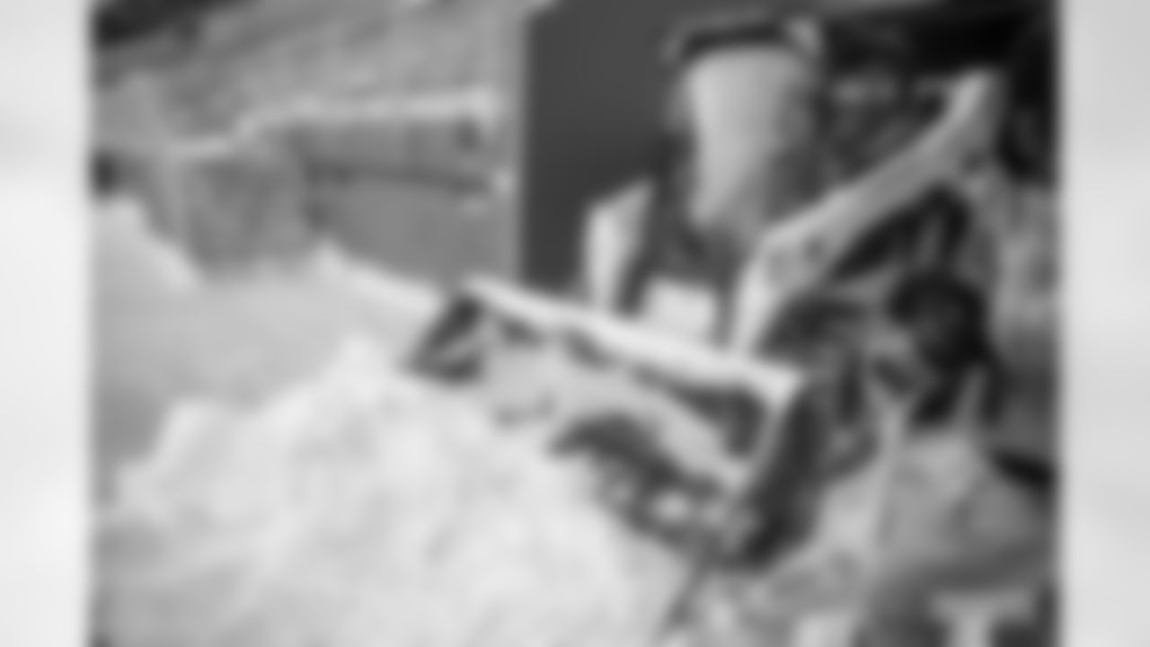 221228-shovel-photos-2560014