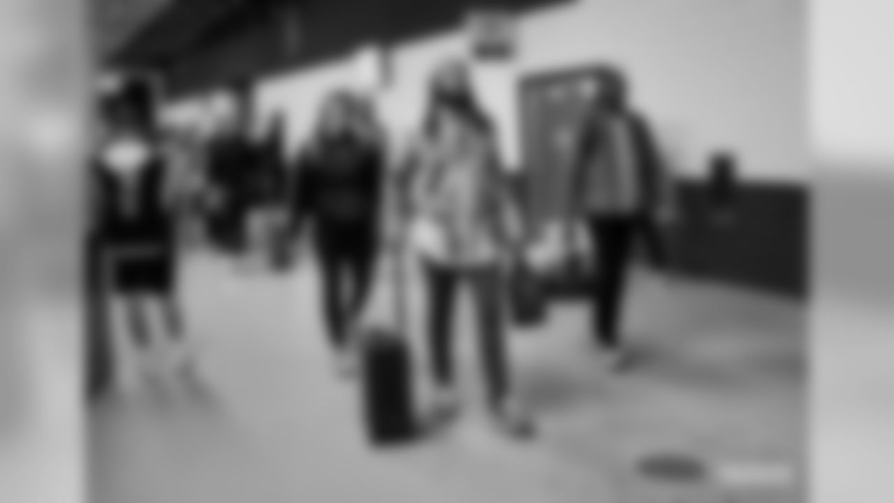 191124-SF-arrival-2-bobber-WM-4