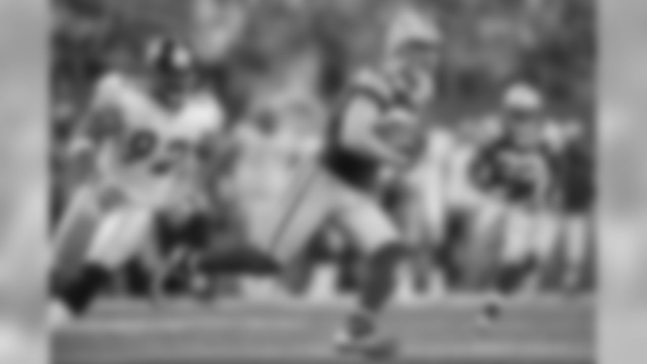 Back in 1995 on Christmas, Pittsburgh's Yancey Thigpen dropped a pass in the end zone to give the Packers a division title. The Steelers are visiting at holiday time again as the two teams meet for the first time since Super Bowl XLV.