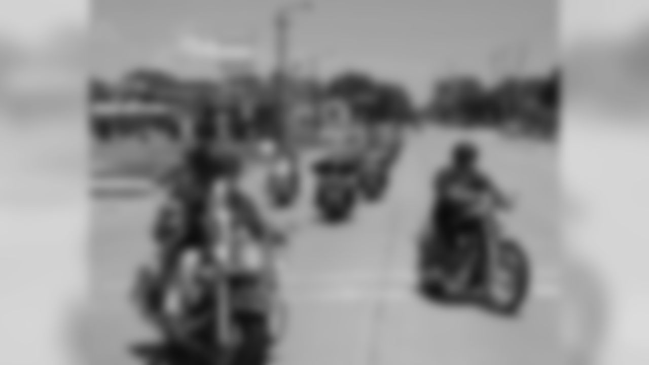 Sixth Annual 'Jerry Parins Cruise For Cancer'