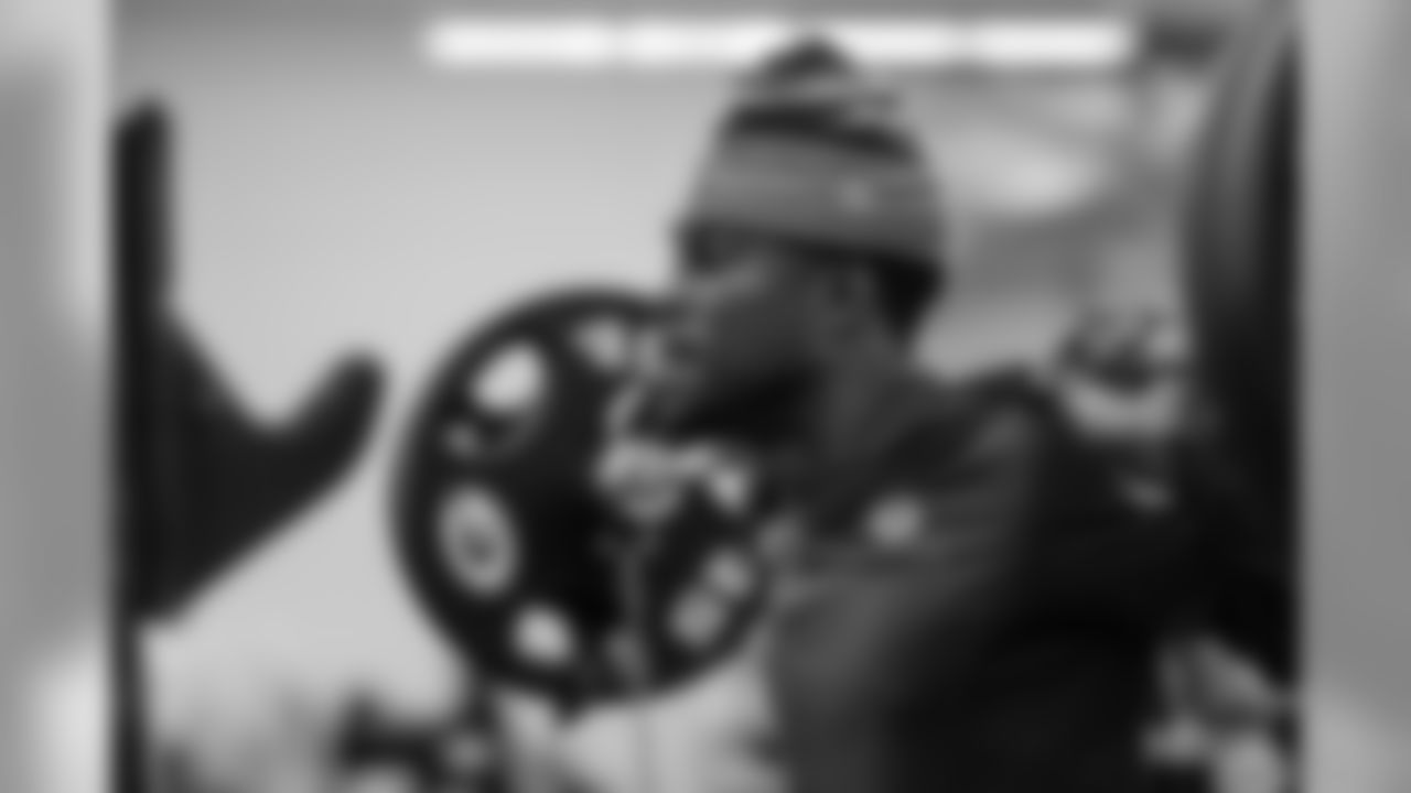 191231-weight-room-gallery-57