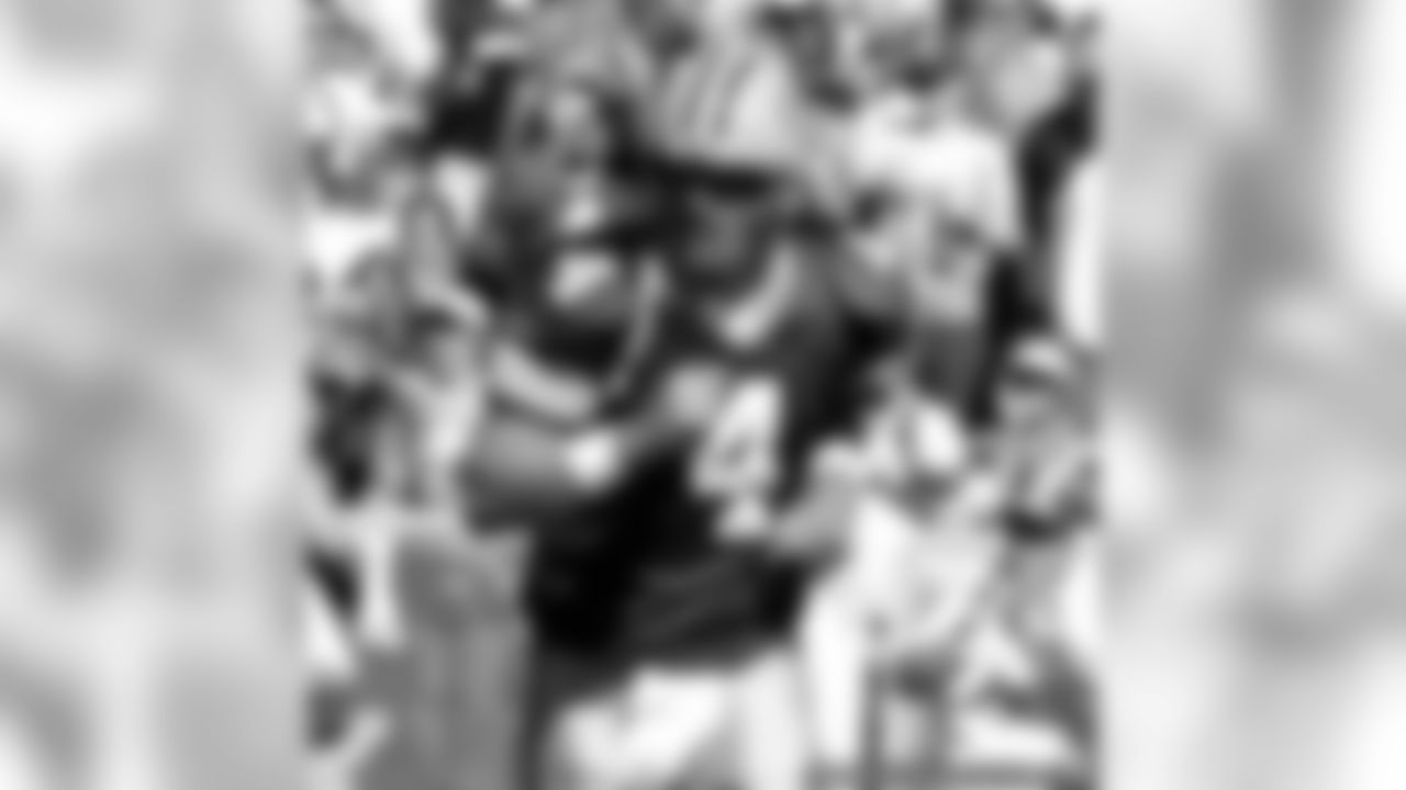 QB Brett Favre