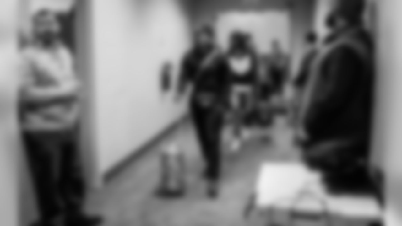191201-packers-arrive-NYG-2-bobber-WM-2