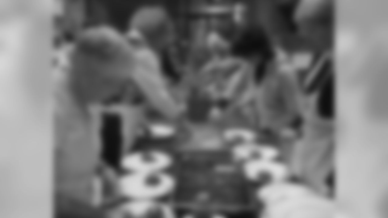 Thanksgiving Day Dinner At Lambeau