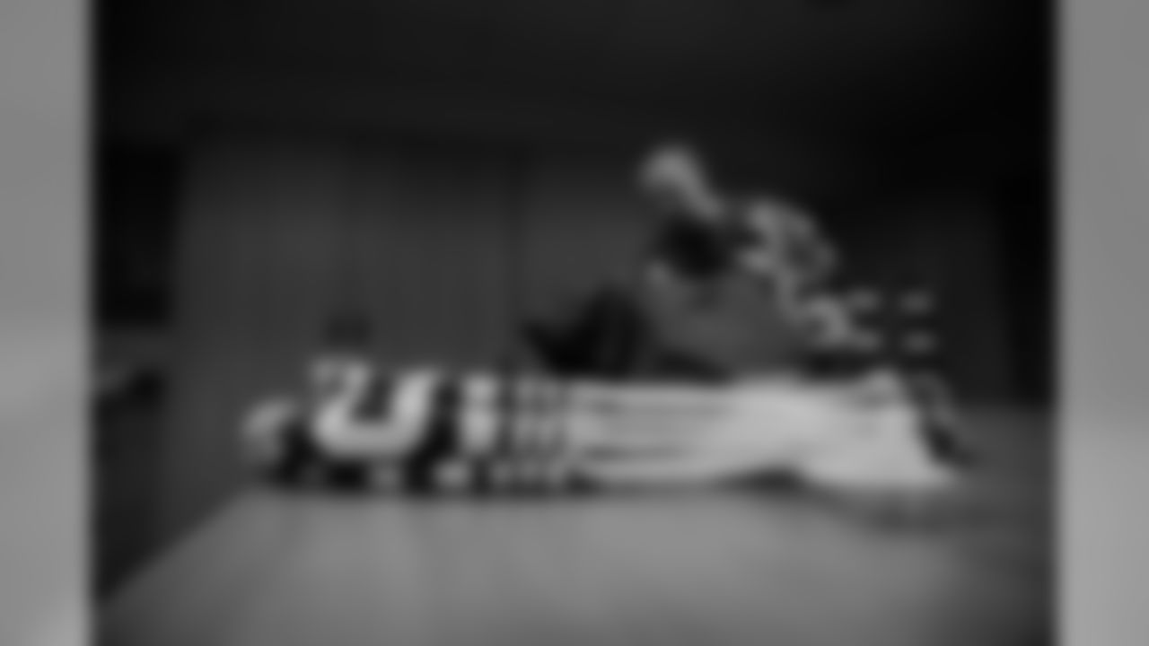 181111-locker-room-bobber-34
