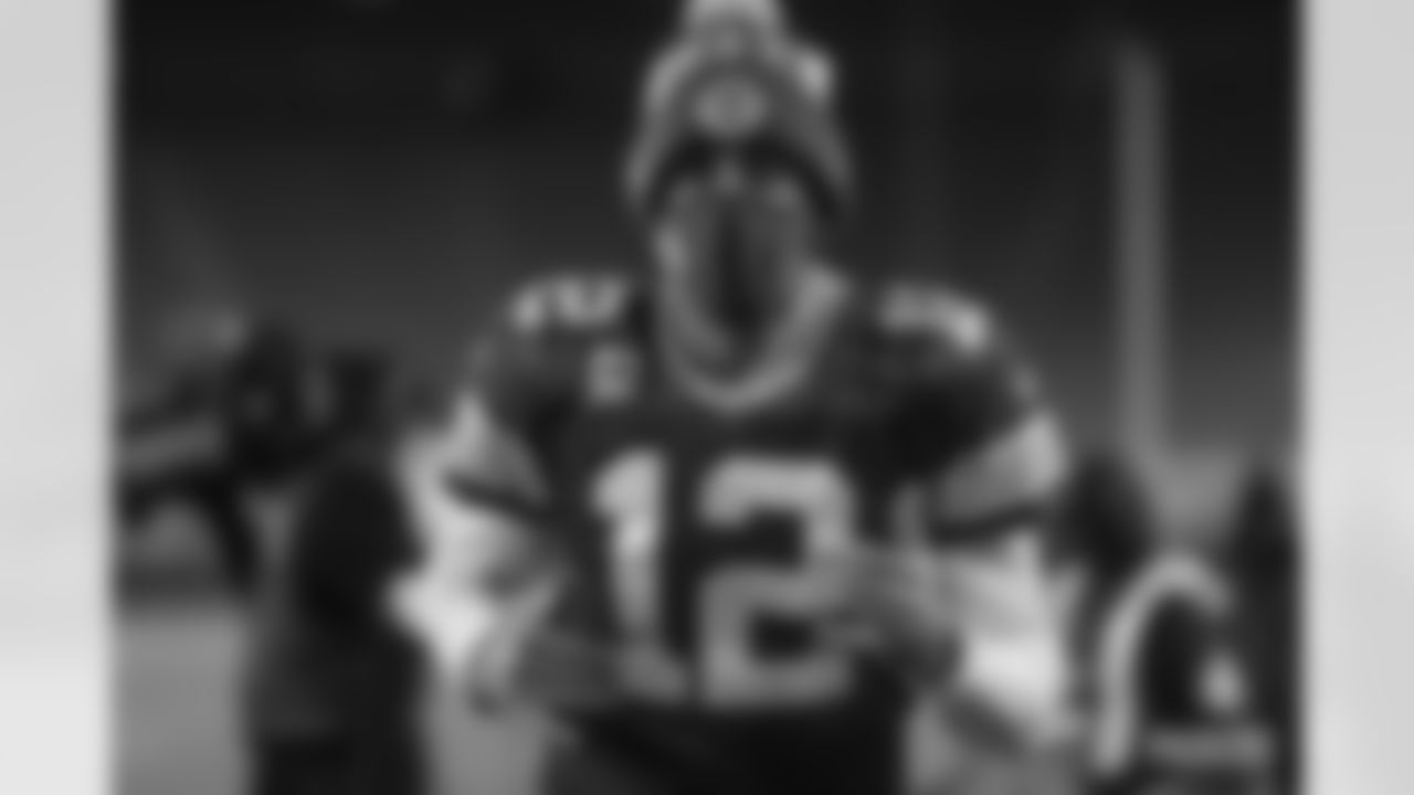 QB Aaron Rodgers