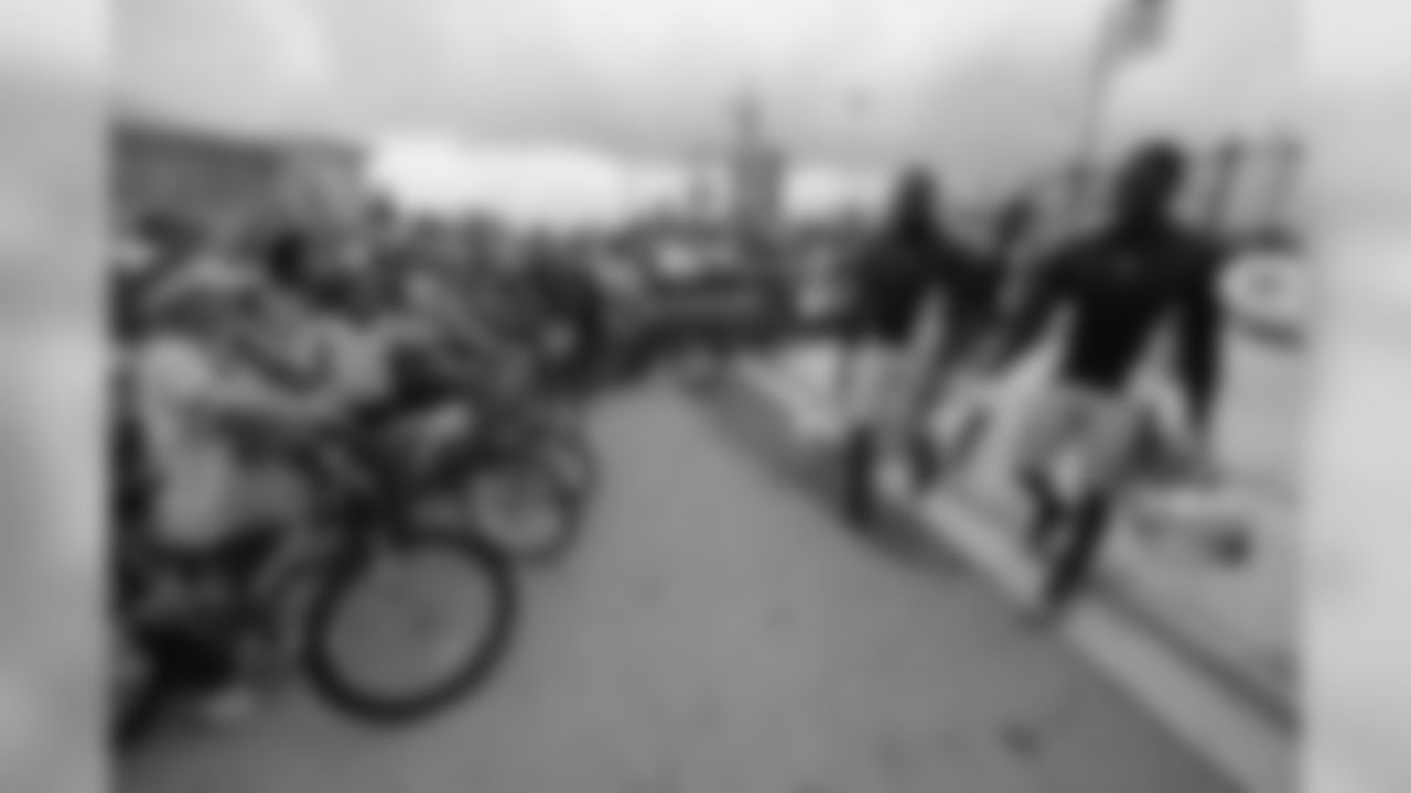 Packers-Biking