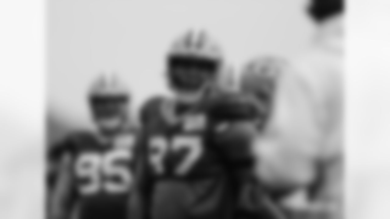 DL Kenny Clark
