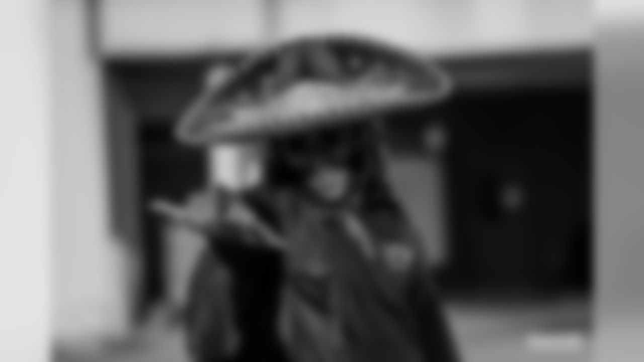 191123-grb-departure-san-jose-siegle-WM-65