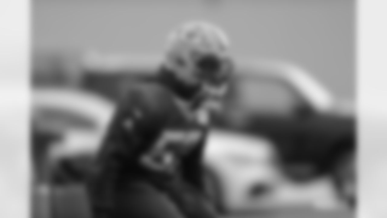 LB James Burgess