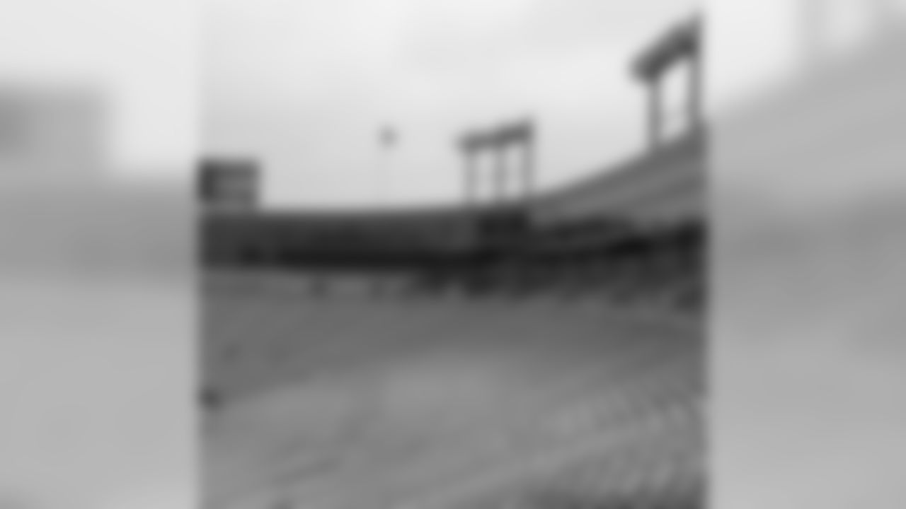 Ron Wolf's Name Added To Lambeau Facade