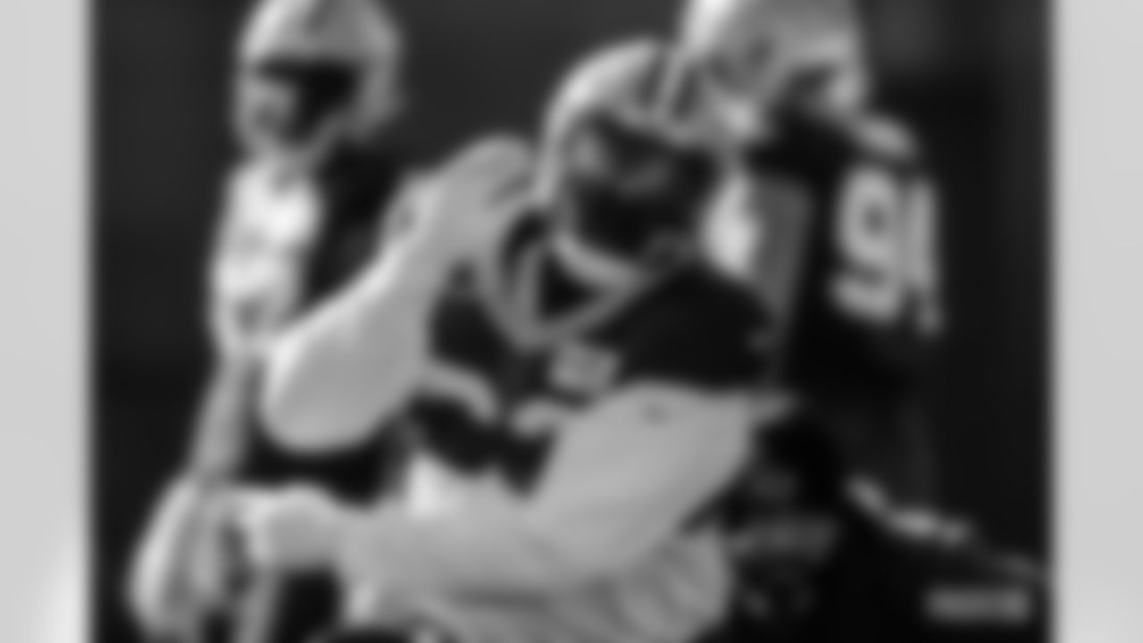 DL T.J. Slaton