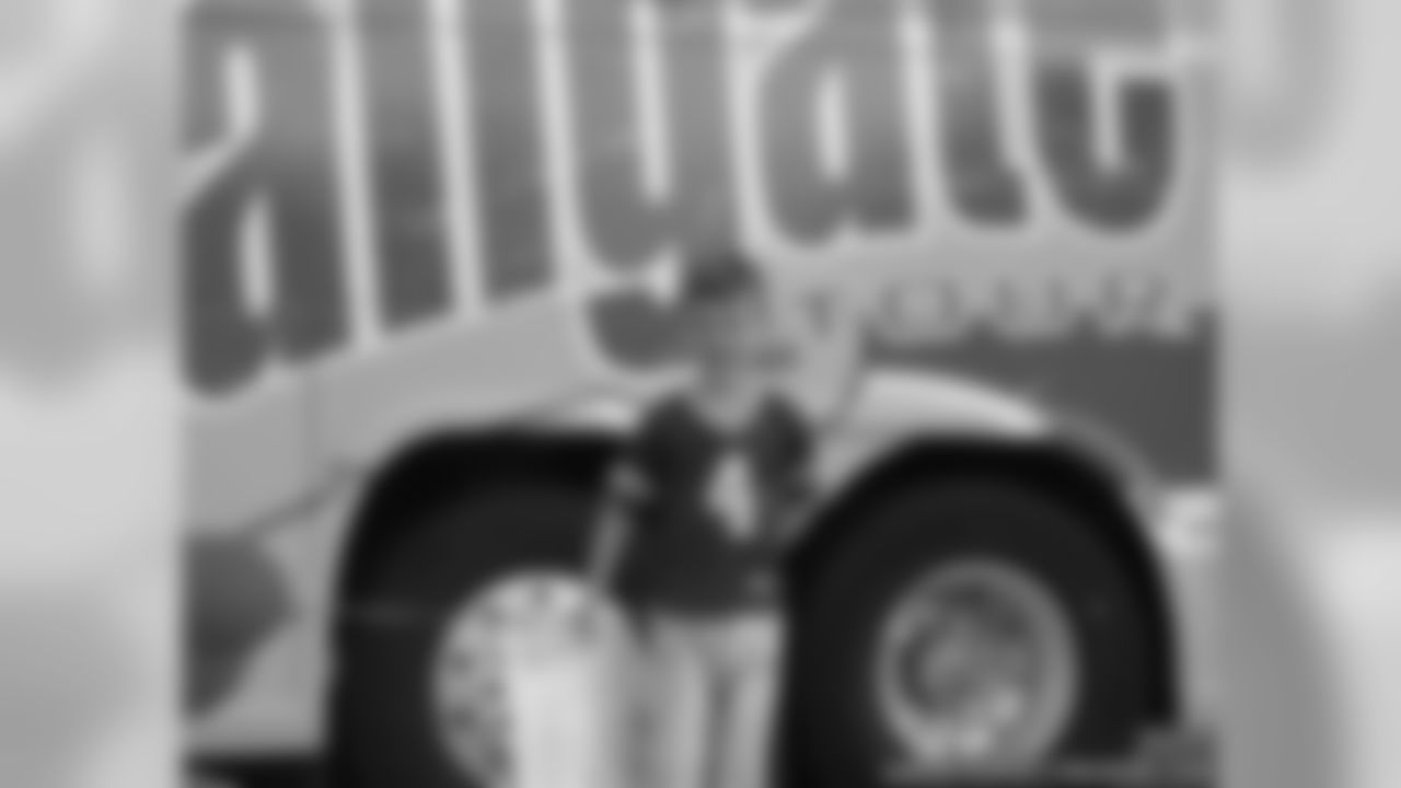 Packers Tailgate Tour - Tailgate Party for Salvation Army