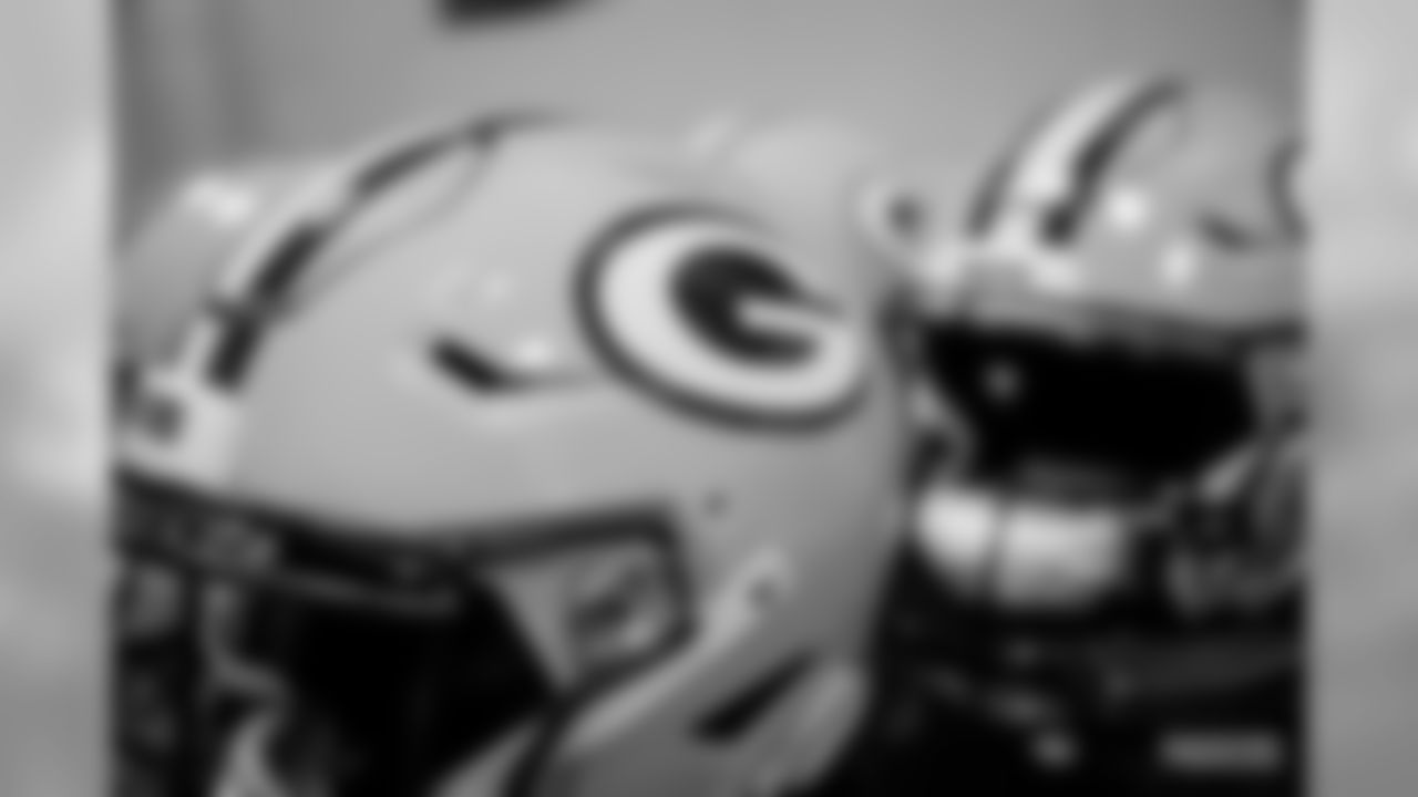 191201-packers-locker-room-bobber-WM-30
