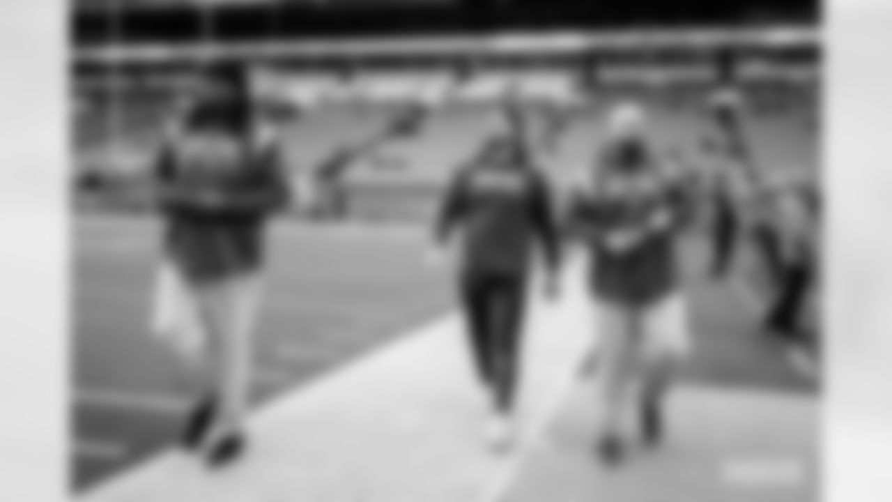 221225-packers-dolphins-siegle-WM-9